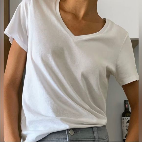 Everlane Tops - NEW Everlane The Organic Cotton V-Neck Shirt White Small